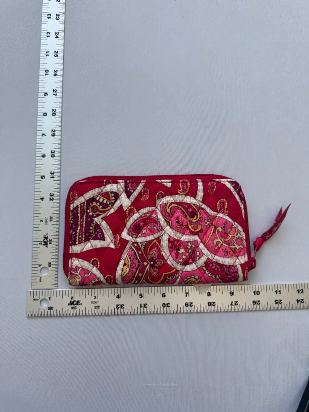 Vera Bradley Zip-Around Wallet Wristlet Rosy Posies NWT - Picture 2 of 10
